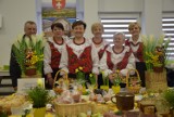 Wystawa Tradycyjnych Stołów Wielkanocnych w Starostwie Powiatowym w Sieradzu (ZDJĘCIA)