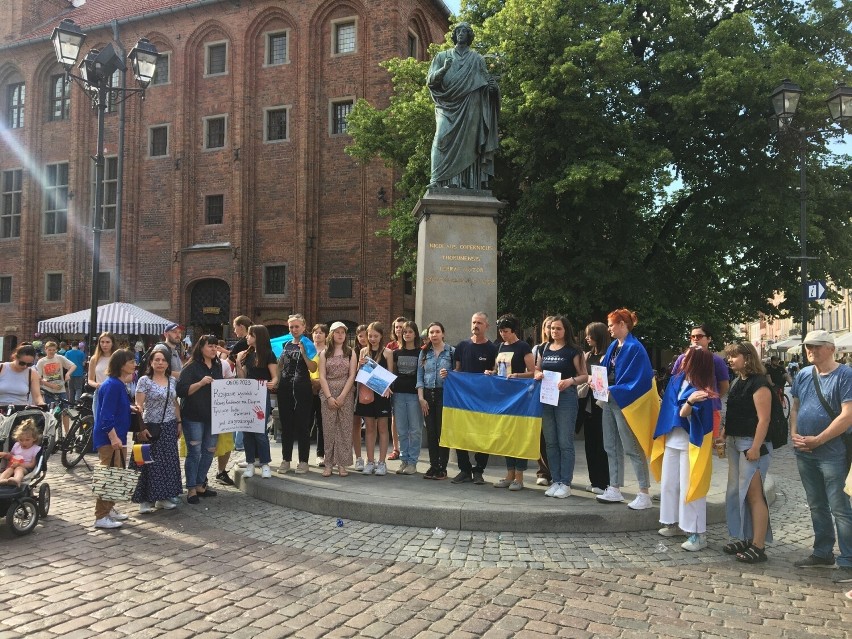 6 czerwca przy pomniku Mikołaja Kopernika odbyła się...