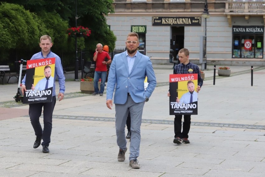 Paweł Tanajno przyjechał w poniedziałek do Radomia, aby...