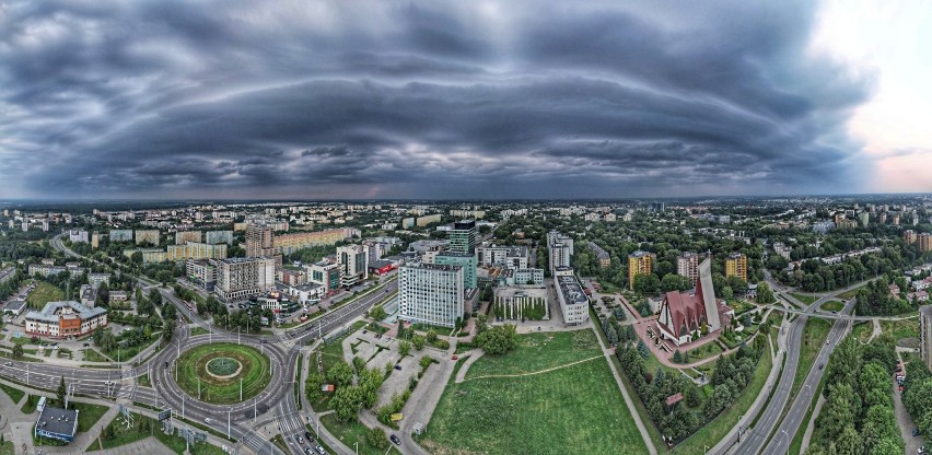 Chmury burzowe nad Lublinem