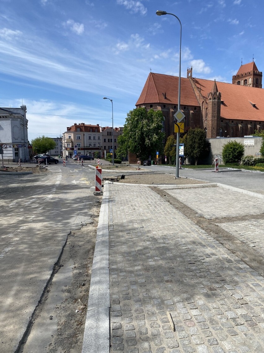 W Kwidzynie trwa przebudowa ulicy Braterstwa Narodów.