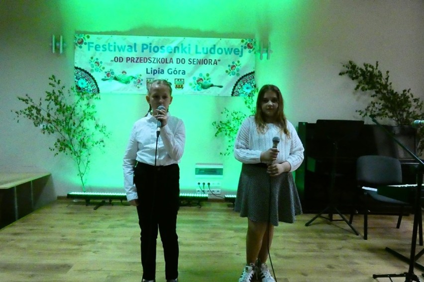 Festiwal Piosenki Ludowej w Lipiej Górze. Zaśpiewało i zagrało 63 wykonawców (ZDJĘCIA)