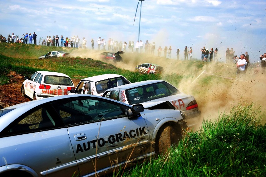 Wrak Race autodemolka w Silverado City w Bożejewiczkach koło...