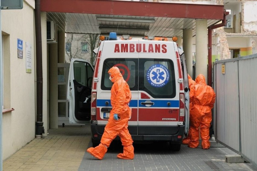 Pięć osób pod respiratorem w Wałbrzychu, 72 w szpitalu....