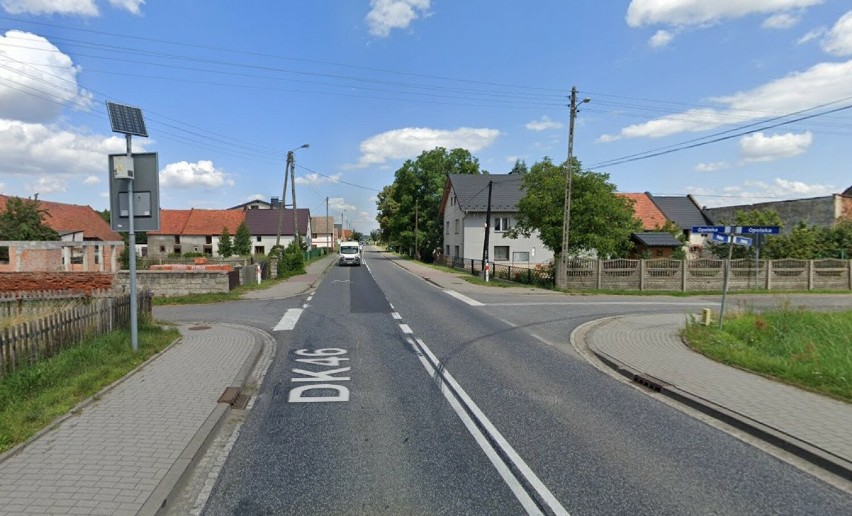 Ulica Opolska w Sidzinie jest w ciągu drogi krajowej nr 46.