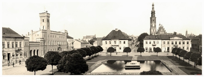 lipiec 1944 roku, Rynek w Radomiu. Mała panorama na Ratusz,...