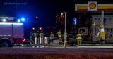 Wyciek paliwa na stacji benzynowej przy ulicy Złotoryjskiej w Legnicy. Jak do tego doszło? [ZDJĘCIA]