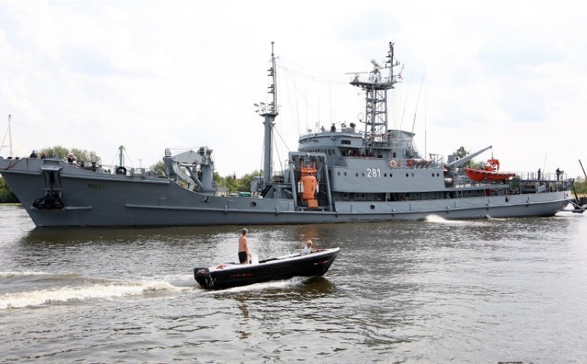 ORP Piast zacumował w Szczecinie