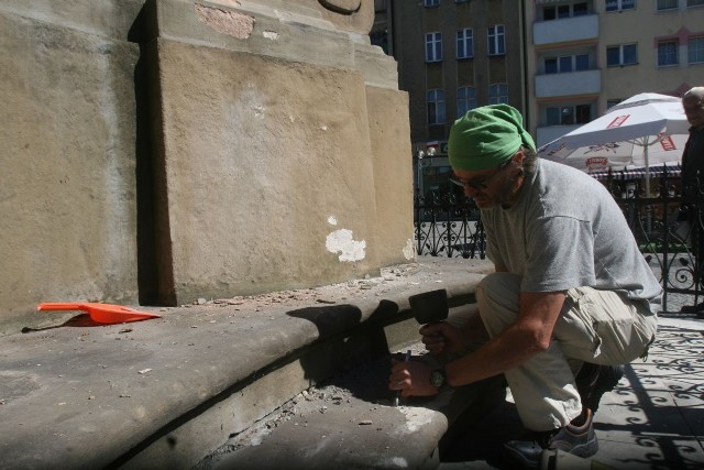 Kolumna Maryjna w Raciborzu. Remont trwa