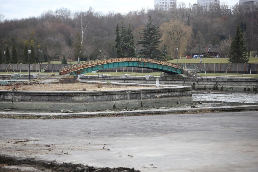 Gdy woda zostanie w całości przepompowana, budowlańcy...