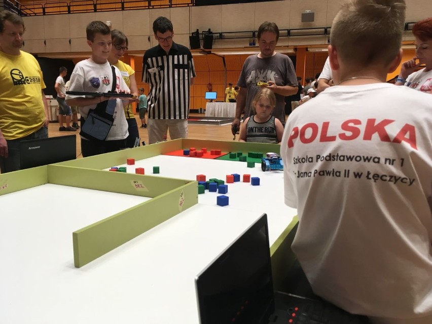 Sukces uczniów łęczyckiej Jedynki w Międzynarodowym Turnieju Robotów ROBOTIC DAY w Pradze