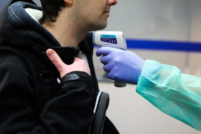 Obecnie w polskich szpitalach hospitalizowanych jest 13,5 tys. osób zakażonych koronawirusem.