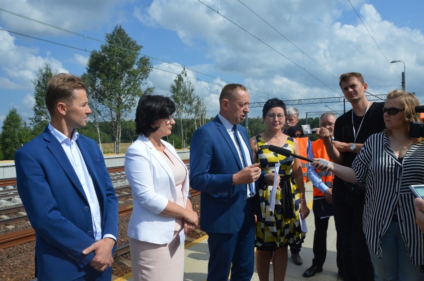 Trwa budowa drugiego peronu na przystanku Opoczno Południe na CMK [ZDJĘCIA, FILM]