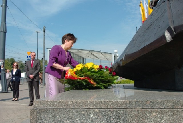 Złożenie kwiatów na 118 rocznice urodzin Stefana Starzyńskiego