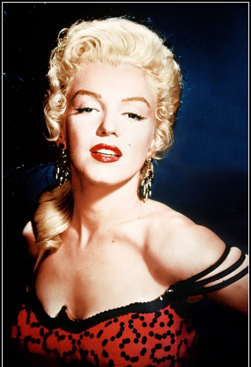 Marilyn Monroe (a właściwie Norma Jeane Mortenson) od...
