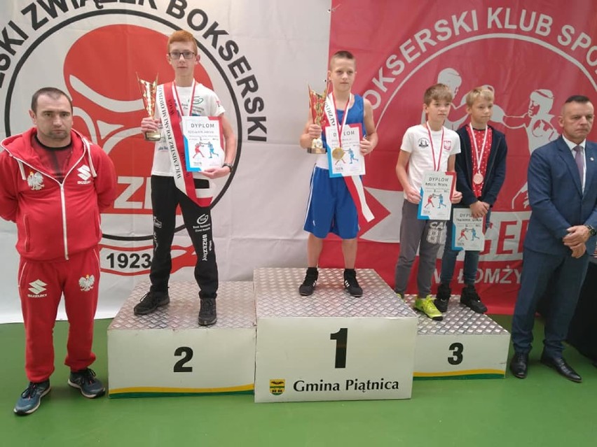 Złoty i srebrny medal zdobyli zawodnicy Ziętek Team na...