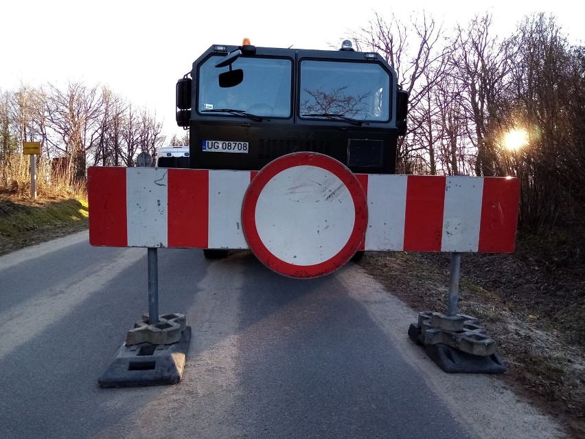 Wojsko, policja i zakaz ruchu - tak wygląda przejście graniczne ze Słowacją w Ożennej [ZDJĘCIA]