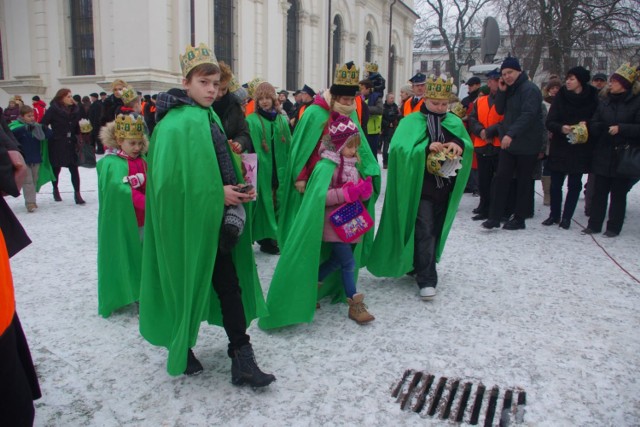 Orszak Trzech Króli w Zamościu przyciągnął tłumy