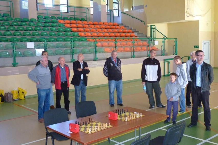 Jastrowie: Amatorski Turniej Szachowy o Puchar Burmistrza [GALERIA]