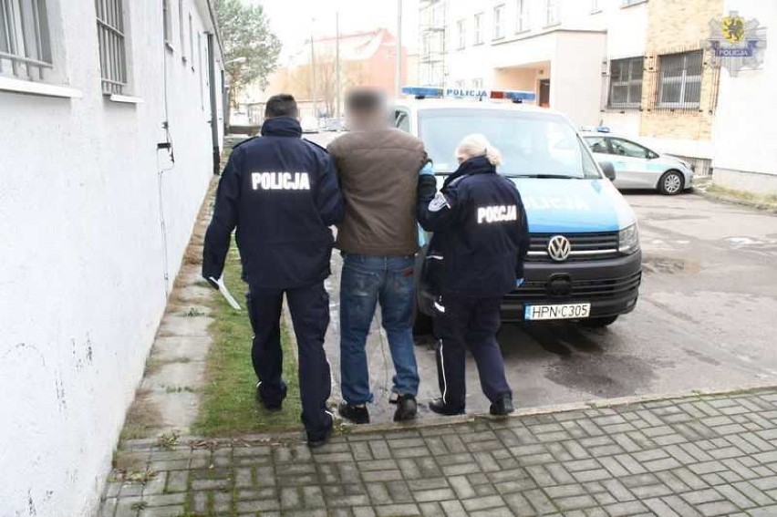 Zabójstwo w Malborku. Kobieta śmiertelnie raniona nożem przez swojego partnera. 3-miesięczny areszt dla podejrzanego