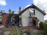 Tragiczny pożar  w Smolnie. Strażacy z powiatu puckiego gasili jednorodzinny dom. Budynek spłonął doszczętnie. Na szczęście był pusty