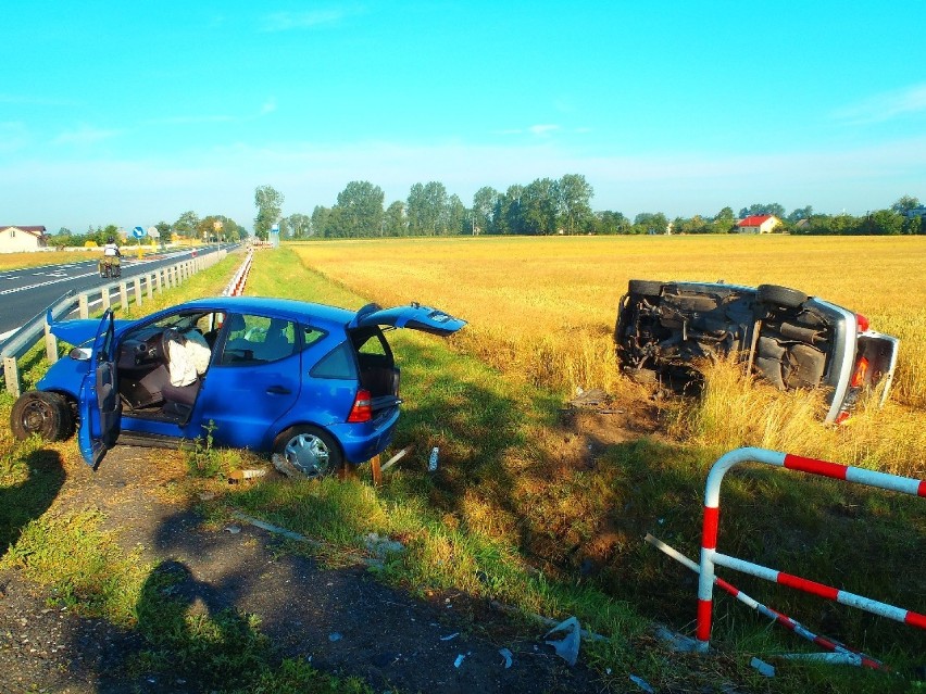 Wypadek w Dzierzbicach. Trzy osoby trafiły do szpitala