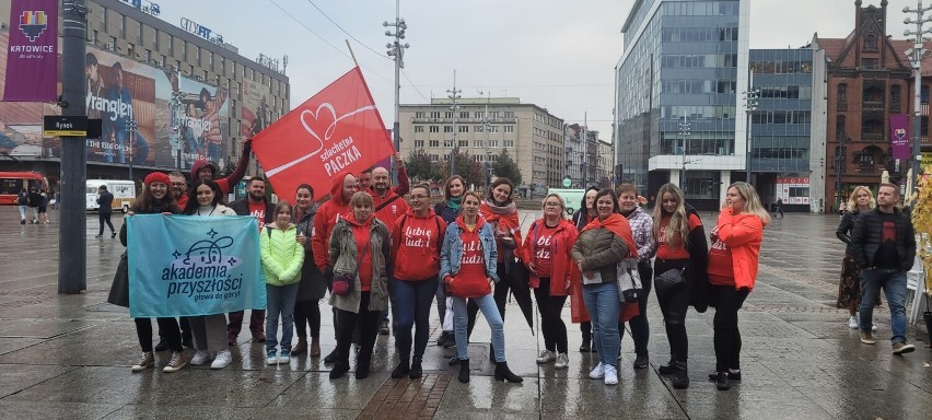 100 dni do Weekendu Cudów w Katowicach. Szlachetna Paczka i Akademia Przyszłości szukają wolontariuszy