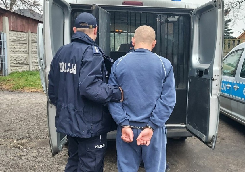 Wieluńscy policjanci zatrzymali dwóch 25-latków, którzy w...