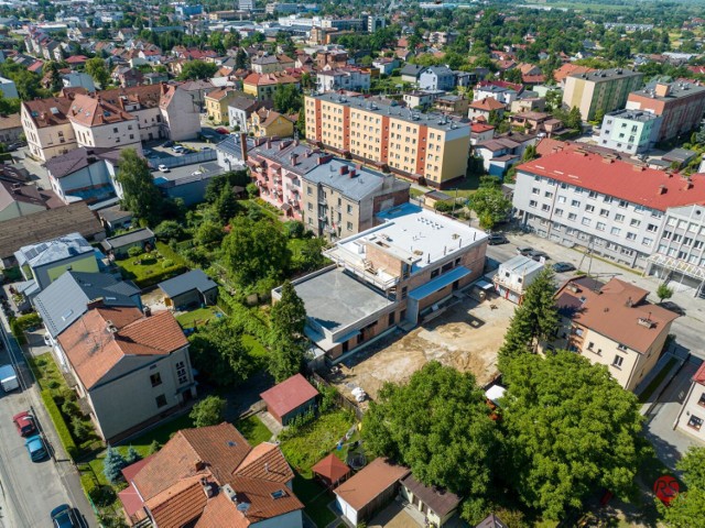 Trwa budowa centrum krwiodawstwa w Nowym Sączu. Tak prezentuje się budynek