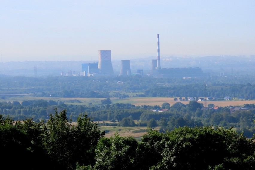 Wieża widokowa w Górze Siewierskiej: widać z niej m.in....