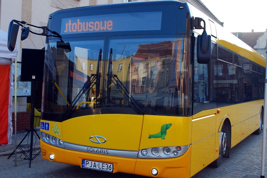 Nowe autobusy trafiły do Jarocińskich Linii Autobusowych