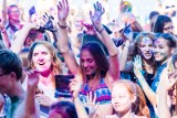 Obsyp się kolorami! Holi Festival na plaży na Dojlidach [zdjęcia]