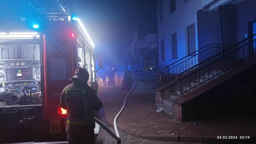 Pożar w dawnej siedzibie banku przy ulicy Silnicznej w Kielcach. Drugi niemal identyczny w ciągu kilku tygodni