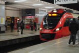 Pociągi Warszawa - Pruszków: Na pasażerów czekają kolejne utrudnienia 
