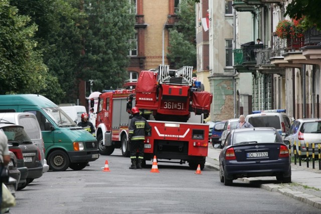 Dziecko wypadło z okna, jest w szpitalu.