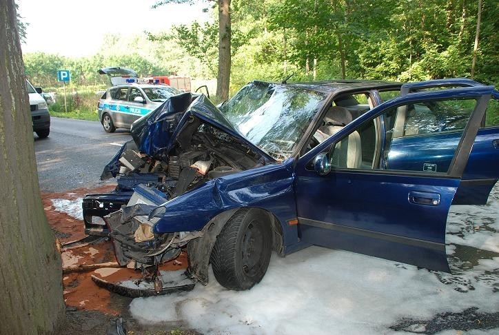 WYPADEK W KWIDZYNIE. W okolicach TRW Miłosna zderzyły się dwa samochody.
