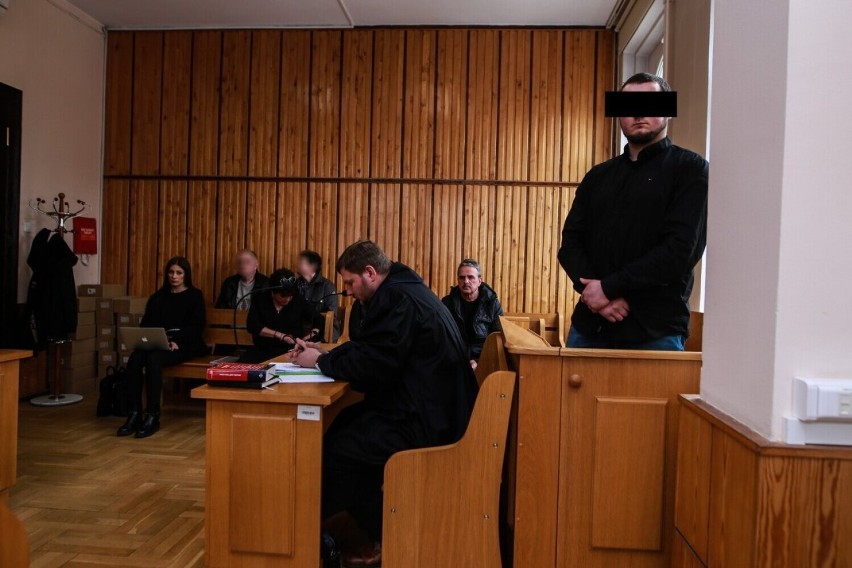 Trwa proces w sprawie śmierci rapera z Obornik, Damiana Krzymieniewskiego. Kamil S. odpowiada za nieumyślne spowodowanie śmierci