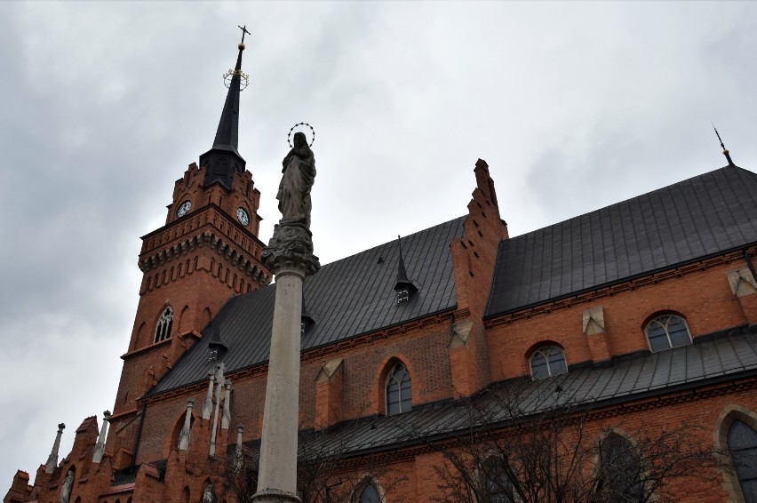 W bazylice katedralnej święcenie pokarmów odbywać się będzie...