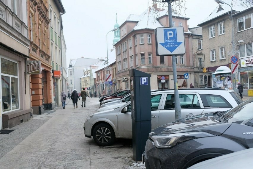 W strefach płatnego parkowania w Żarach można już płacić...