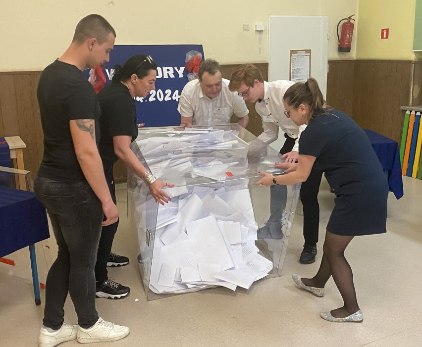 Lokale wyborcze w Lesznie już zamknięte. Komisje wyborcze zabrały się za liczenie głosów