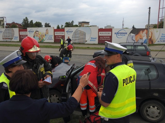 Wypadek przy ul. Kopernika w Białymstoku. Kobieta trafiła do szpitala.