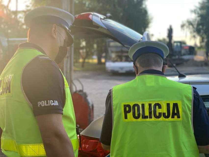 Policja w Ostrowie testowała kierowców autobusów na obecność...