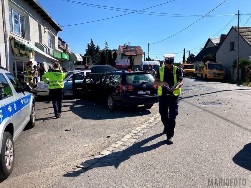 Wypadek na ul. Prószkowskiej w Opolu. Zderzenie czterech...