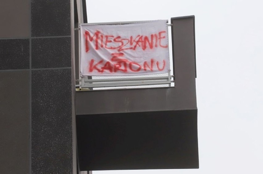 Mieszkańcy z Tytoniowej w Radomiu protestują przeciwko...