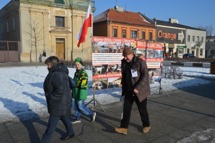 Rolnik z Iwokowa protestował na pl.Kościuszki