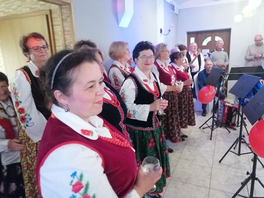 Piękny jubileusz w Gościnie. Podlotki z Gościna śpiewają już 35 lat [ZDJĘCIA]