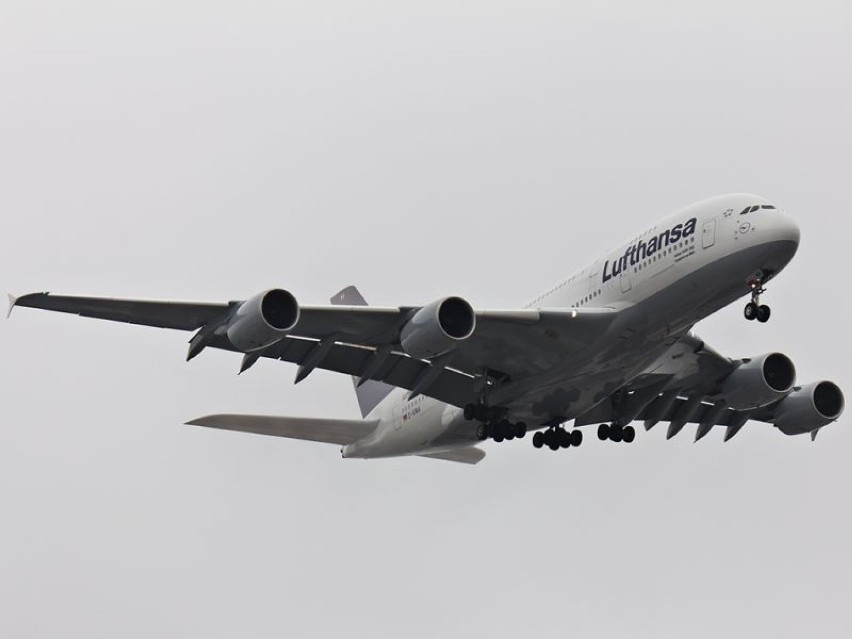 Airbus A380 w Warszawie