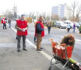 Wyższe pensje w Obi i Tesco albo strajk