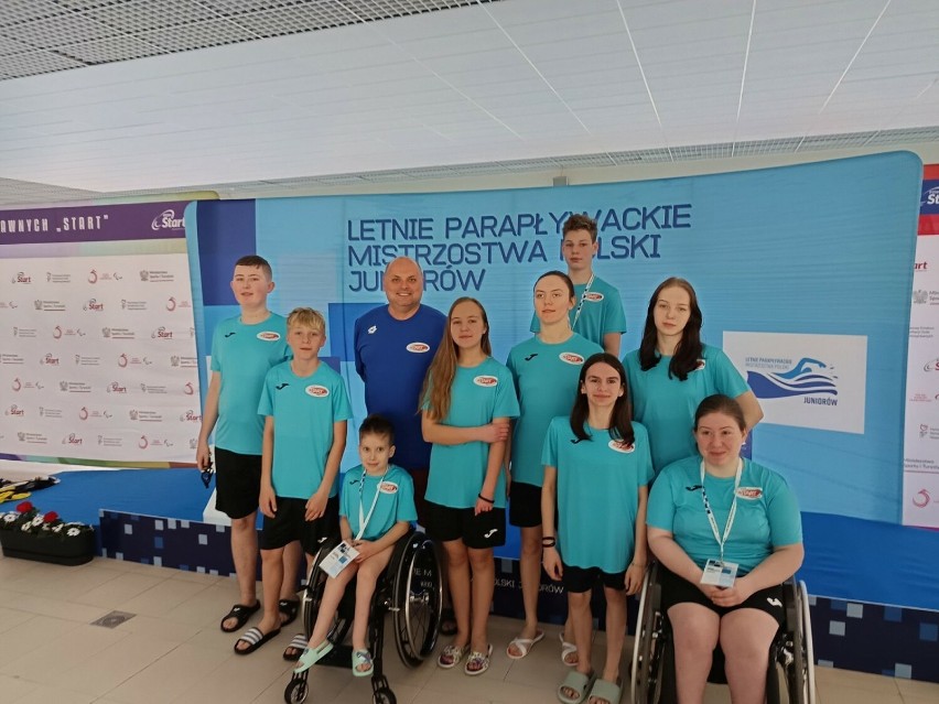 Sukcesy kaliskich pływaków na Letnich Parapływackich Mistrzostwach Polski Juniorów. ZDJĘCIA