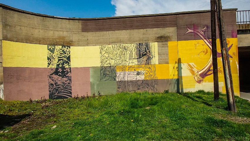 Prace nad muralem na wiadukcie przy ulicy Witosa w Żarach...